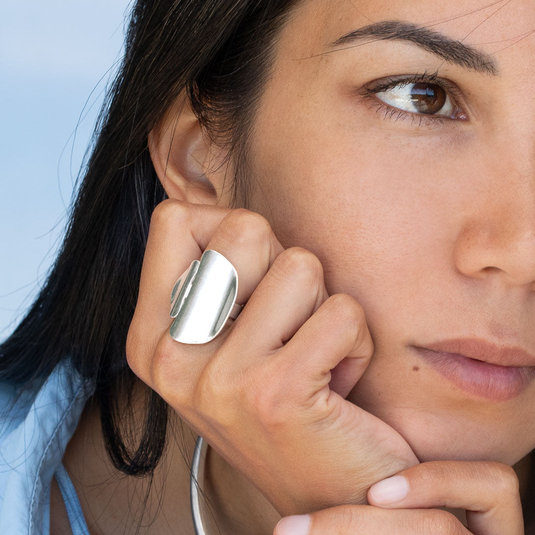 Bague plateau artisanale en argent massif contemporaine N°08 - Itsara Bijoux