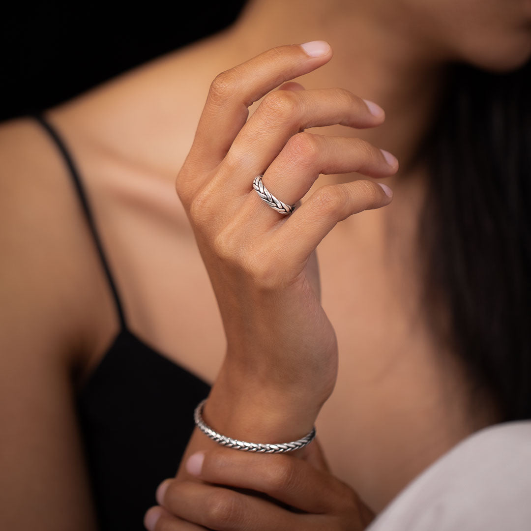 Bague en argent massif ethnique N°09 bis, anneau artisanal tressé en argent - Itsara Bijoux