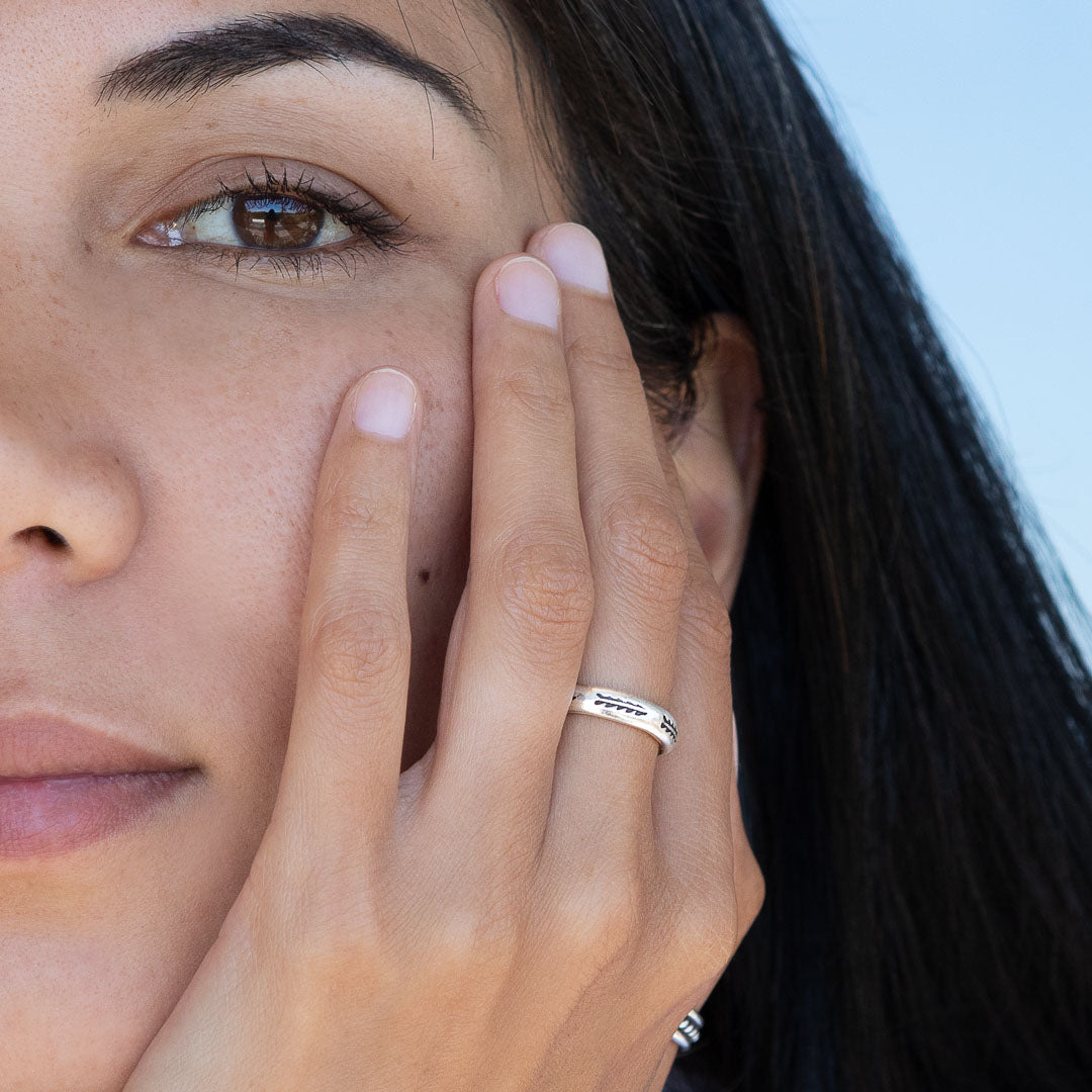 Bague argent massif ethnique N°13 - anneau fait main en argent massif motifs ethniques patinés - Itsara Bijoux