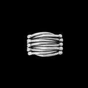Bague artisanale en argent massif ethnique N°34 composée de 5 anneaux noués sur le dessus, design graphique argent patiné - bague ajustable - Itsara bijoux