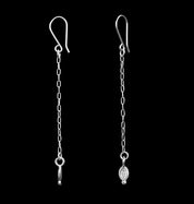 Boucles d'oreilles chaines pendantes en argent massif avec pendants petits poissons en argent - Boucles poissons N°20 - Itsara