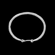Bracelet N°11bis, réalisé à la main en argent massif - jonc formé d'un ensemble de fils d'argent pur rassemblés et soudés aux extrémités  - Itsara Bijoux