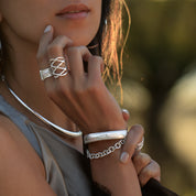Bracelet en argent N°39 jonc ouvert artisanal brillant en argent massif martelé - Itsara Bijoux