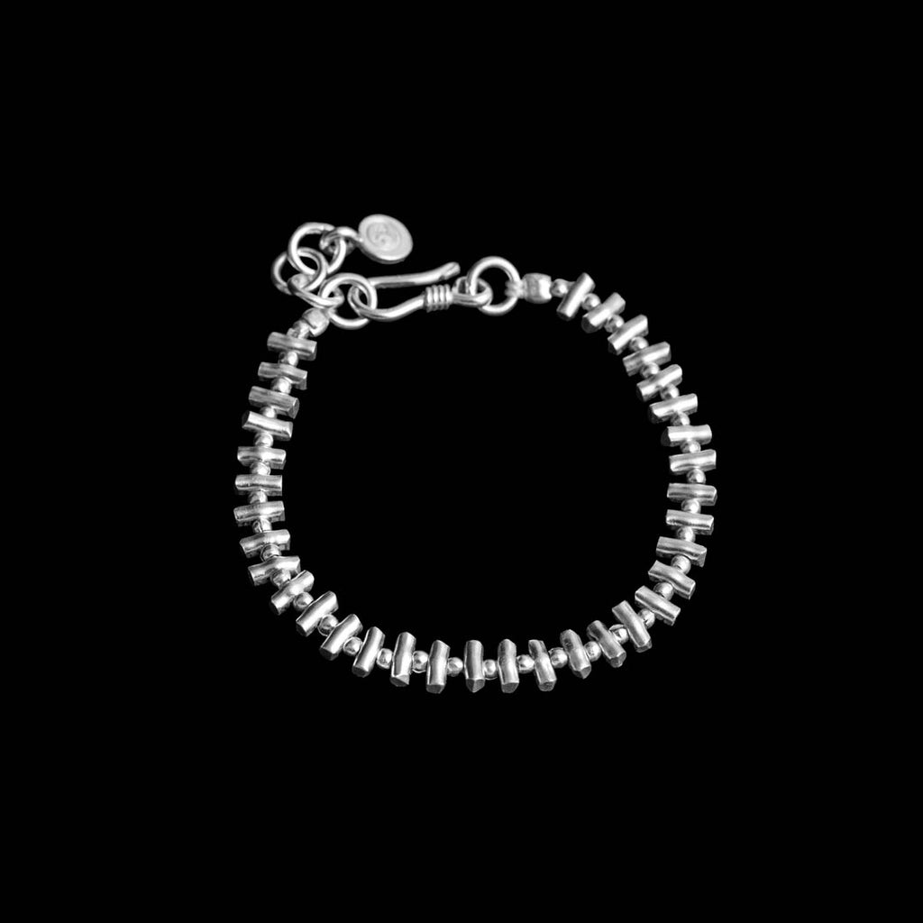 bracelet artisanal souple en argent massif N° 62 - Itsara Bijoux