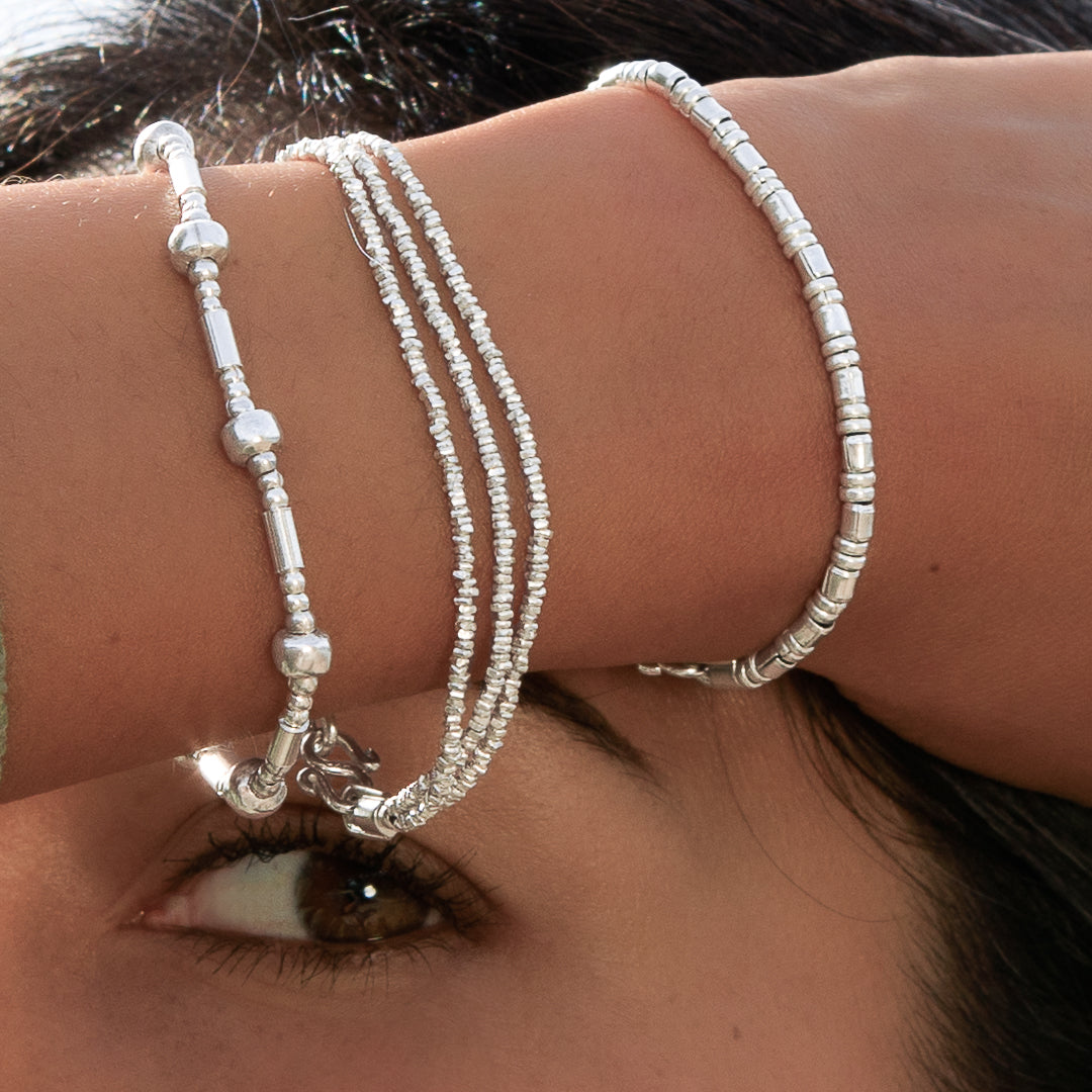 bracelet souple artisanal avec 3 rangs de petites perles faites à la main en argent massif - Bracelet souple argent N°13 - Itsara Bijoux