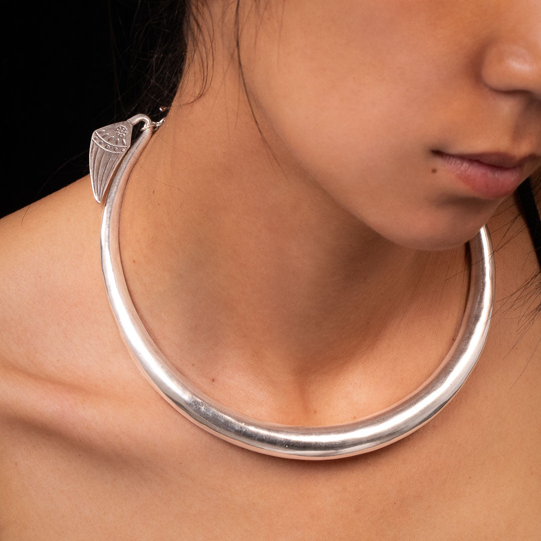 torque en argent massif N°05 traditionnel ethnique tribu d'Asie Hmong Dao Yao Lanten - Itsara Bijoux