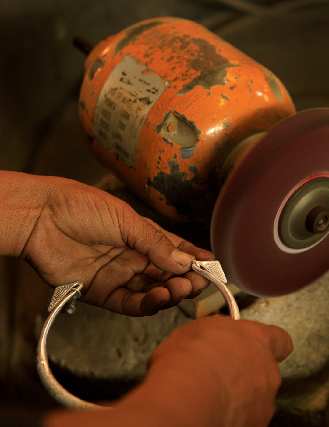 fabrication-artisanale-bijoux-itsara-1400.jpg