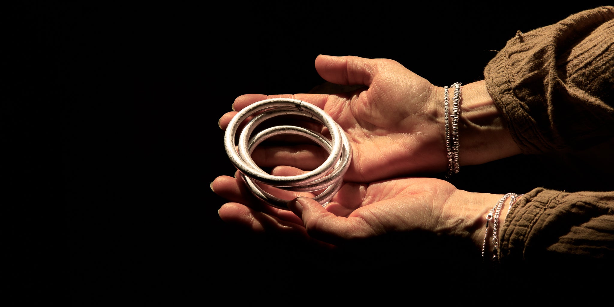 bijoux en argent massif pur faits main pour Itsara
