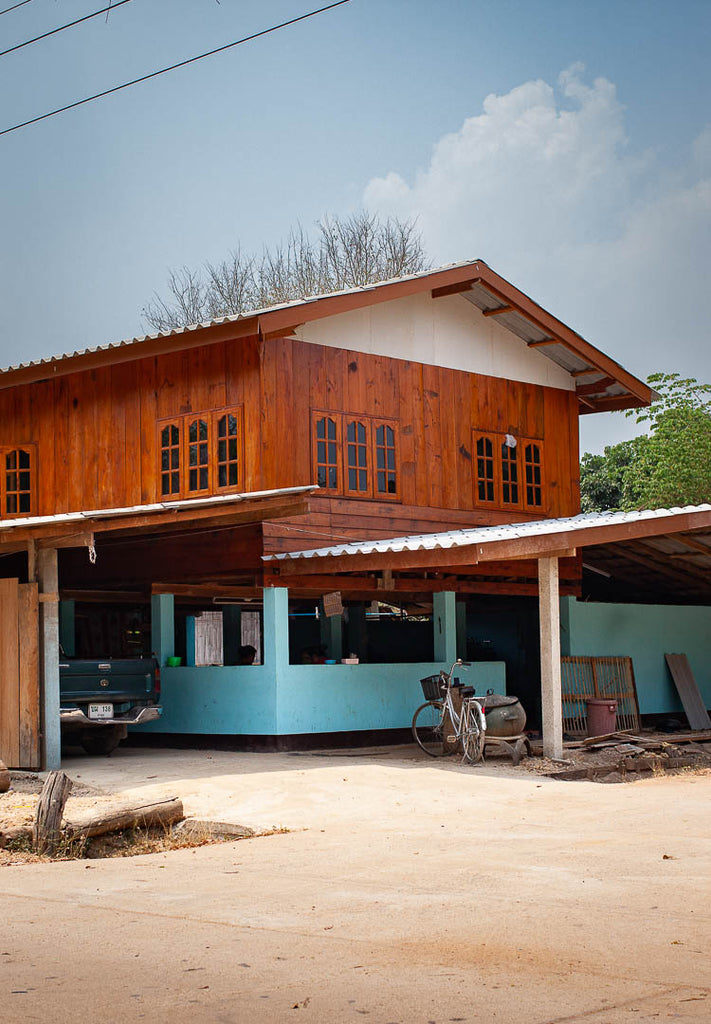 maison moderne village karen nord de la thaïlande