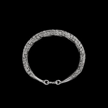 bracelet en argent massif artisanale réalisé en tressage de nombreux fils d'argent pur pour femme